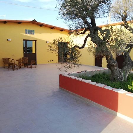 Casa Acito Bed & Breakfast Stornara Exterior photo