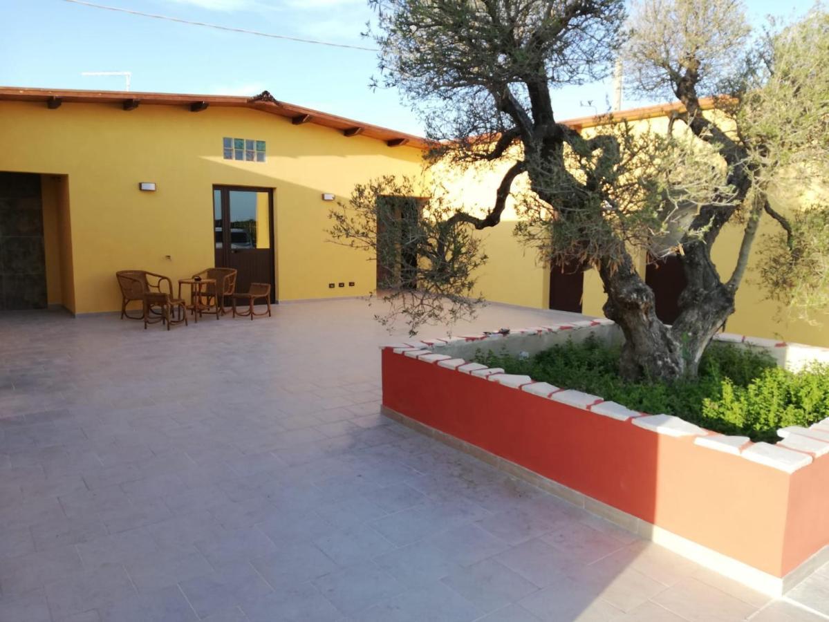 Casa Acito Bed & Breakfast Stornara Exterior photo